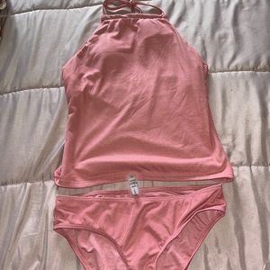 Women’s swim wear